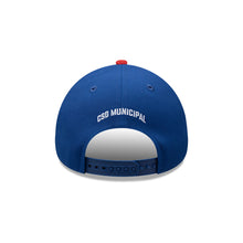 Cargar imagen en el visor de la galería, GORRA NEW ERA BLUE VISERA ROJA 940
