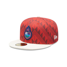 Cargar imagen en el visor de la galería, GORRA NEW ERA PLANA RED ESCUDO 5950
