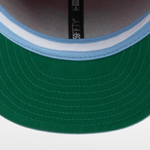 Cargar imagen en el visor de la galería, GORRA NEW ERA PLANA RED CM 5950
