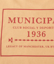 Cargar imagen en el visor de la galería, PLAYERA BEIGE ESCUDO
