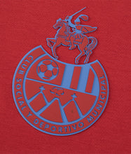 Cargar imagen en el visor de la galería, PLAYERA ROJA ESCUDO
